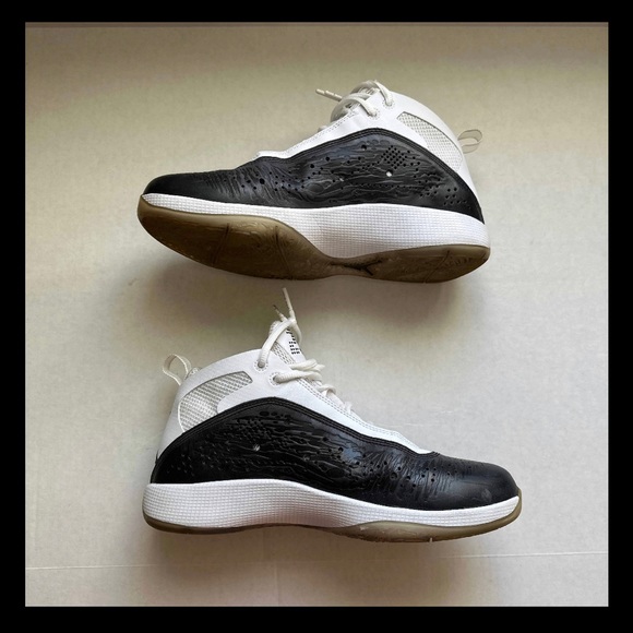 Air Jordan 2011 - White Black - Picture 2 of 7